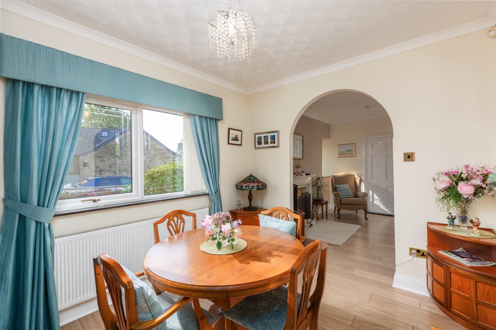 Gowerton Road, Three Crosses, Swansea, SA4 3PY